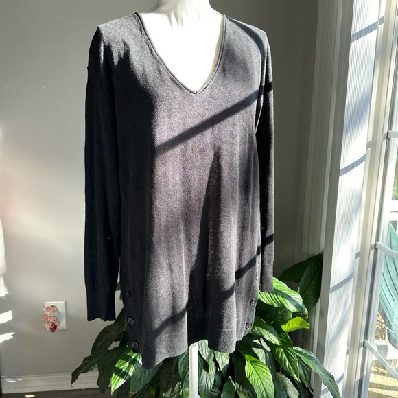 J. Crew Sweaters - J Crew  Linen Blend Tunic Black Sweater Tunic Size Large V Neck